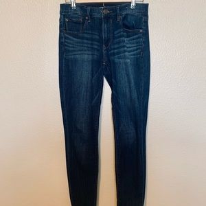 Dark blue Express size 4 mid rise jean legging